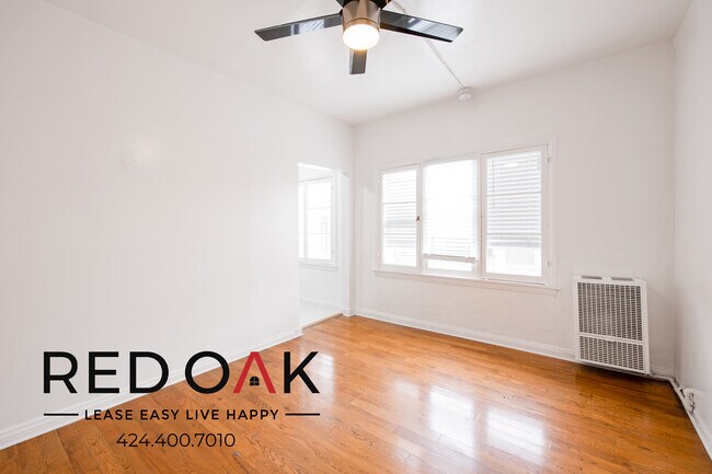 Building Photo - ONE MONTH FREE! Gorgeous Studio with Lots ...