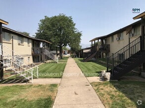 Building Photo - 450 W 4900 S