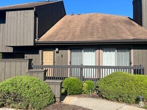 Building Photo - 130 Westgate Dr