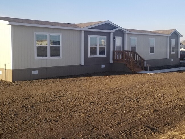 Building Photo - 105 Adams Rd