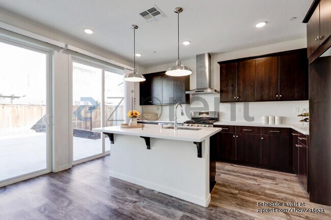 Building Photo - 50 Seasmoke Pl