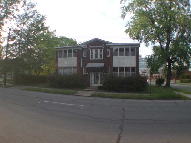 Foto del edificio - 524 E 6th St