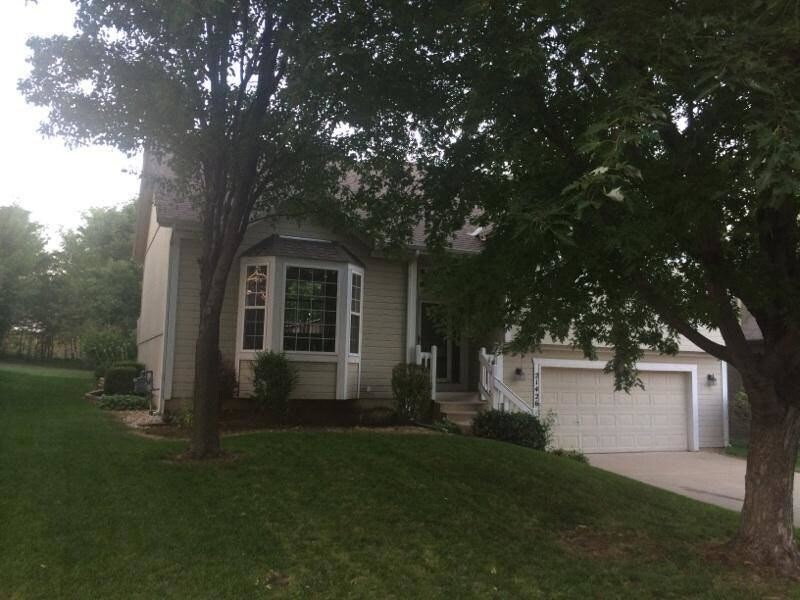 21426 W 47th Ct, Shawnee, KS 66218 House for Rent in Shawnee, KS