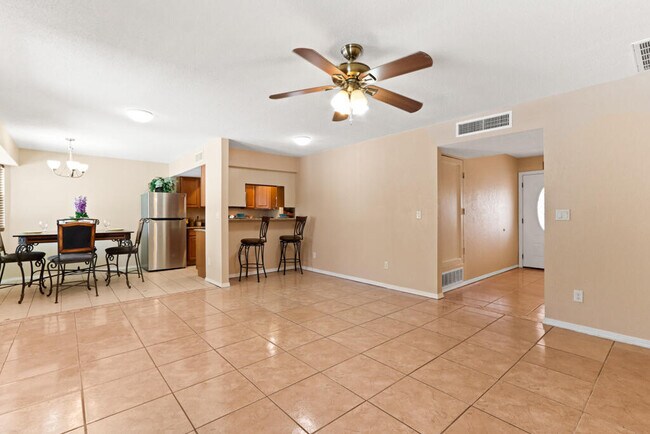 Foto del edificio - 1541 Bessemer Dr