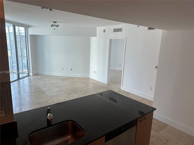 Building Photo - 350 S Miami Ave