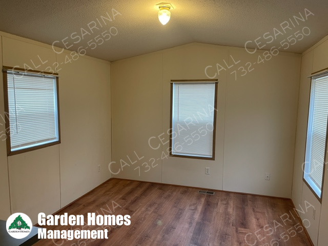 Building Photo - 17 3rd St
