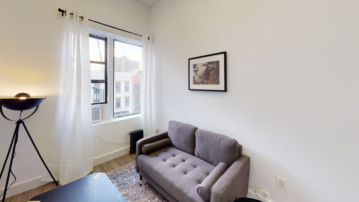 Photo - Private bedroom in 2 bed/1 bath Home