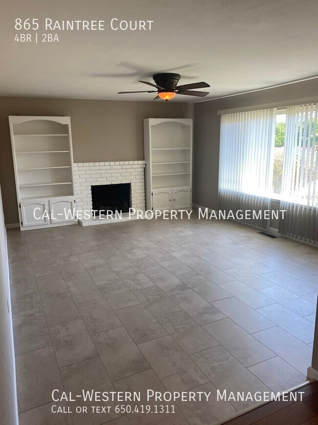 Foto del edificio - 865 Raintree Ct