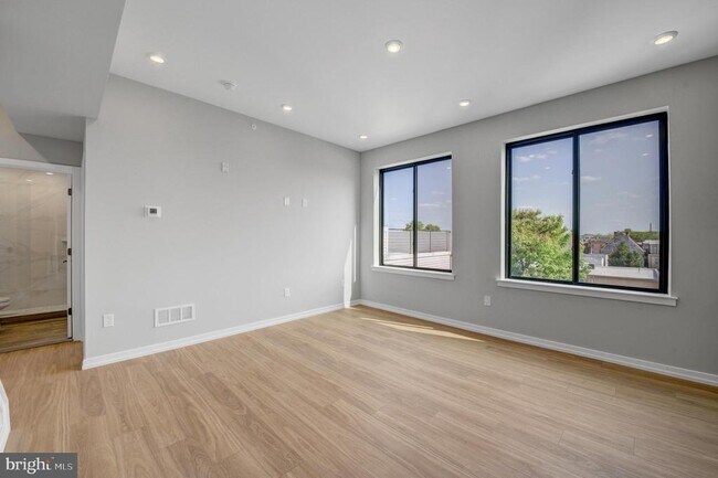 Foto del edificio - 1205 S 15th St