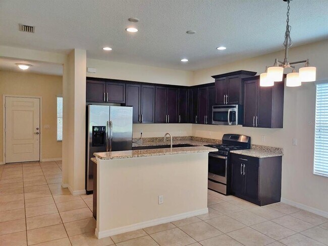 Foto del edificio - 12256 Longview Lake Cir