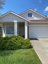 Building Photo - 304 Homewood Ct