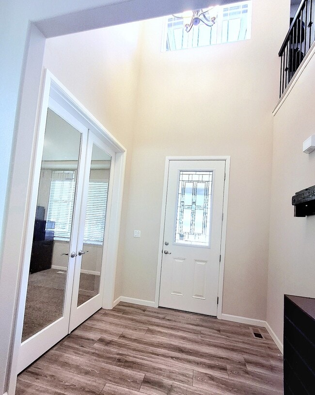 Building Photo - 4946 Skylark St NE