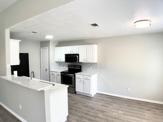 Building Photo - Fully Renovated 3-Bedroom in North Fort Worth – Top-Rated Keller ISD!