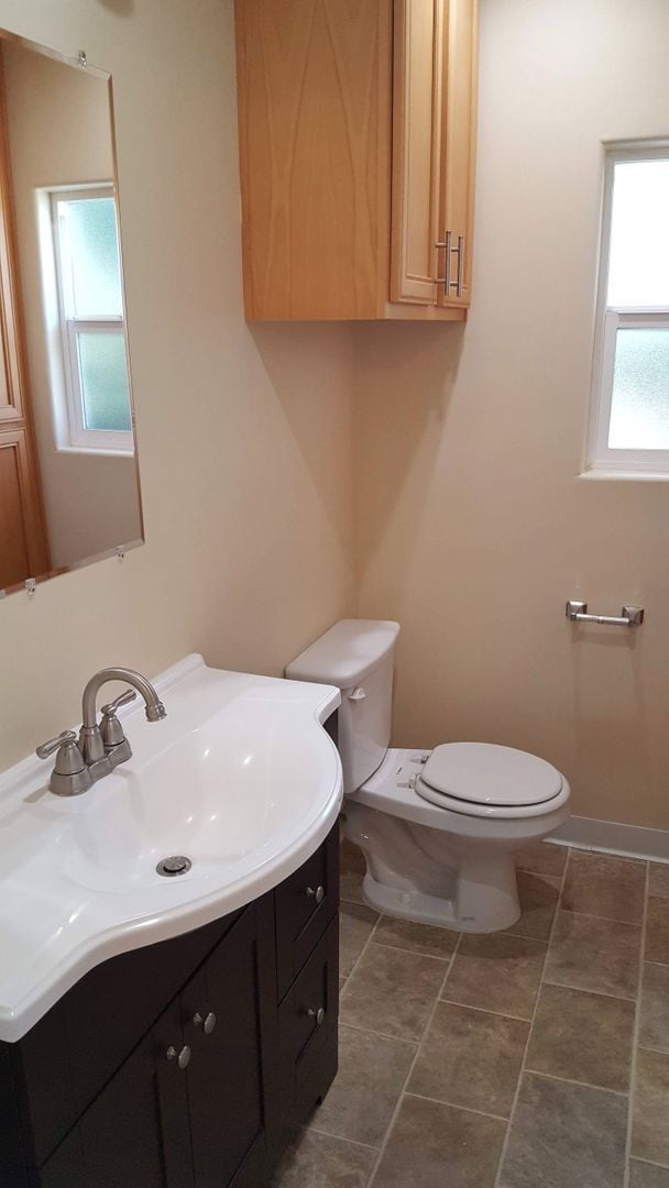 Building Photo - Pacific Western Realty