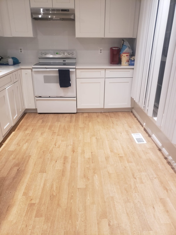Foto del edificio - 7407 Morrison Dr
