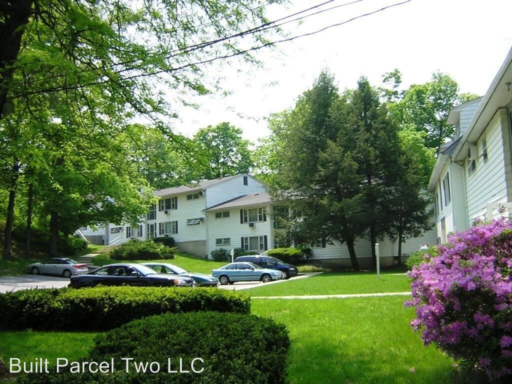 Foto del edificio - 12-14 Arbor Hill Dr