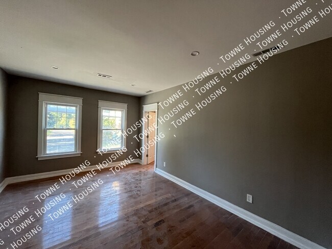 Foto del edificio - 2342 Seneca St