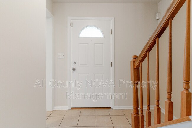 Foto del edificio - 7826 Fordson Rd