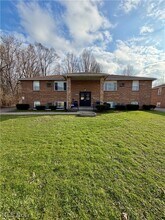 Building Photo - 841 Moyer Ave