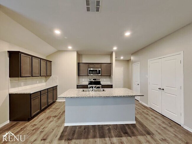Foto del edificio - 2603 Hutchins Dr