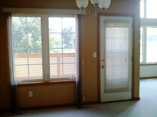 Foto del edificio - FALL 2026!!!  3-bedroom, 2.5-bath town-home minutes from UIHC