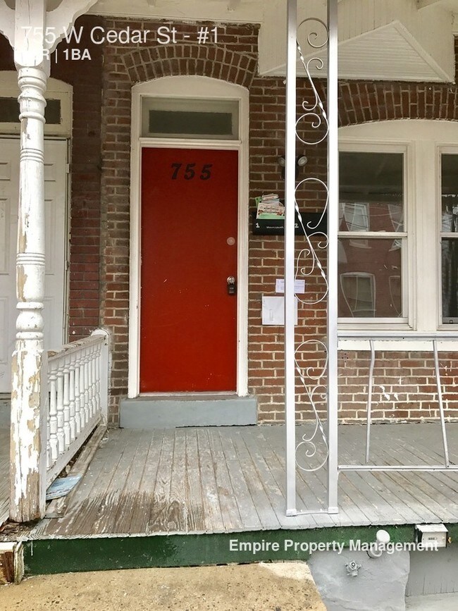 Building Photo - Spacious 1 bed room apartment