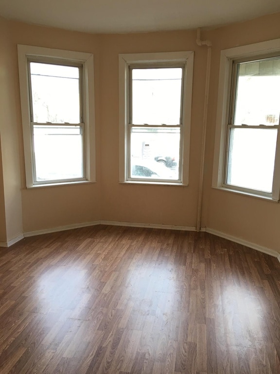 82 N 15th St, East Orange, NJ 07017 Room for Rent in East Orange, NJ