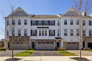 Building Photo - 223 Eagle Dr