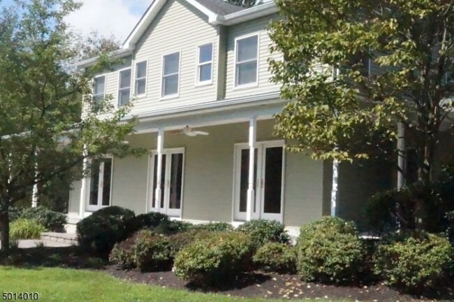 Foto del edificio - 174 Cemetery Hill Rd