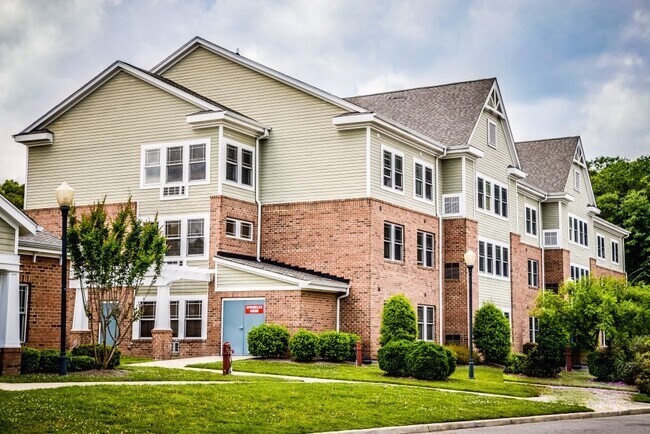 Foto del edificio - 7101 Bensley Commons Ln