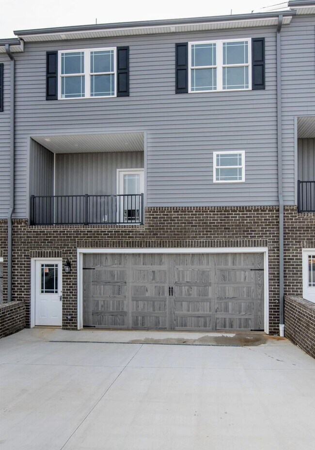 Building Photo - 970 Brewington Dr