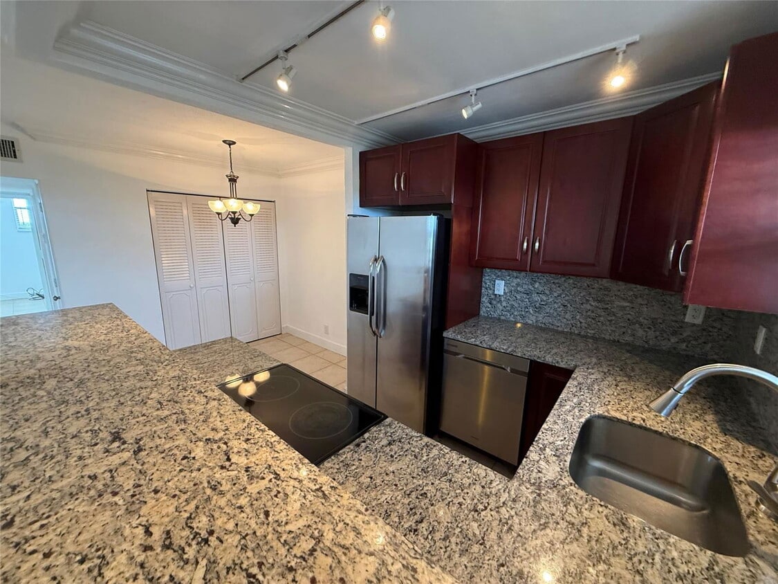 Photo - 2400 Northeast 10th Street Apt #403, Pompano Beach, FL 33062 - 2 BR 2 BA condo