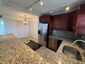 Building Photo - 2400 NE 10th St