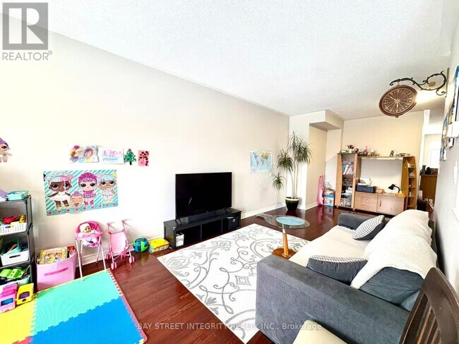 Photo du bâtiment - 8 Townwood Dr