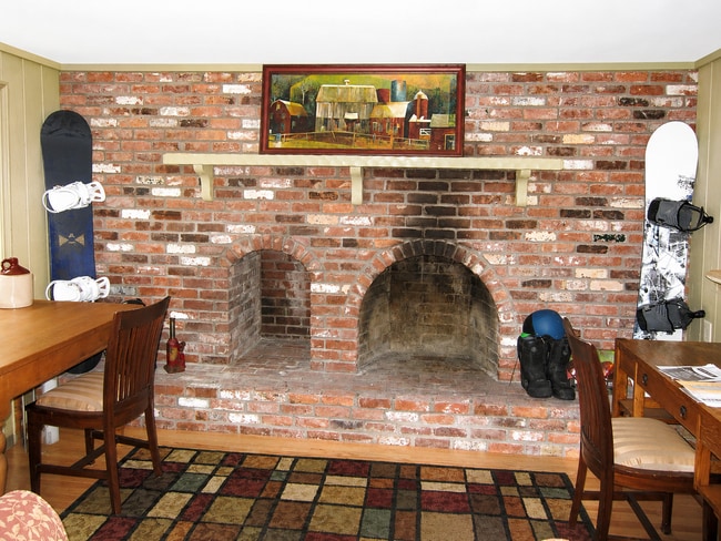 Building Photo - 117 Commonwealth Rd