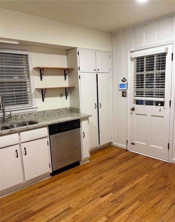 Foto del edificio - 2560 Wood Valley Dr