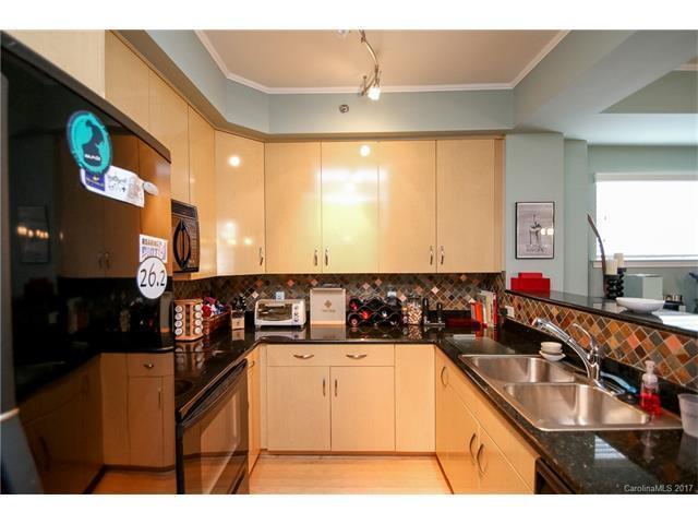 Foto del edificio - Dilworth/SouthEnd - 2 bed/2.5 bath First Floor Private Entrance
