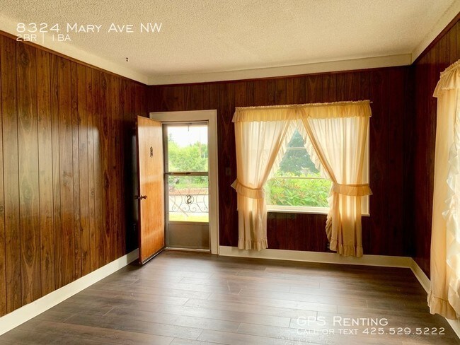 Building Photo - 2 Bedroom With A Big Yard Available Now!