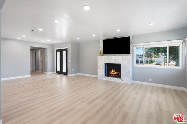Building Photo - 8901 Rubio Ave