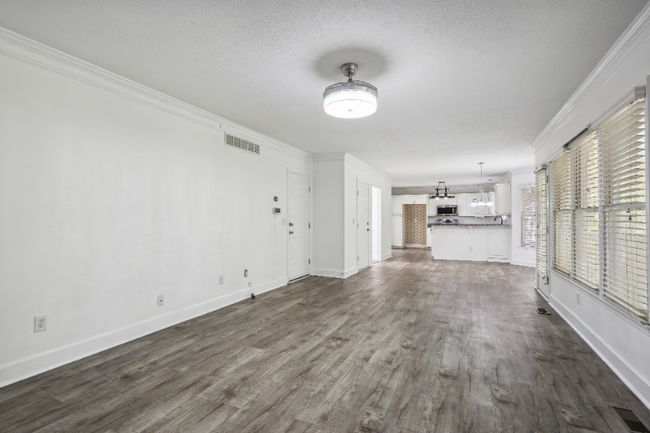 Foto del edificio - 1351 Hearthstone Way NW