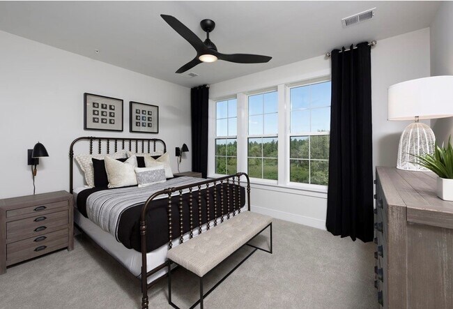 2nd HAB - 2324 Windcharm St