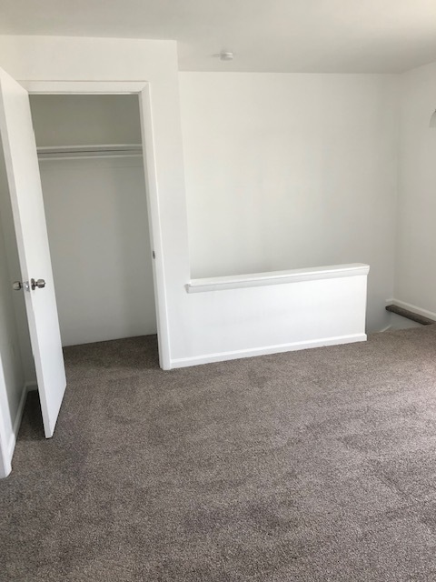3rd floor bedroom 1st one - 822 Mifflin St