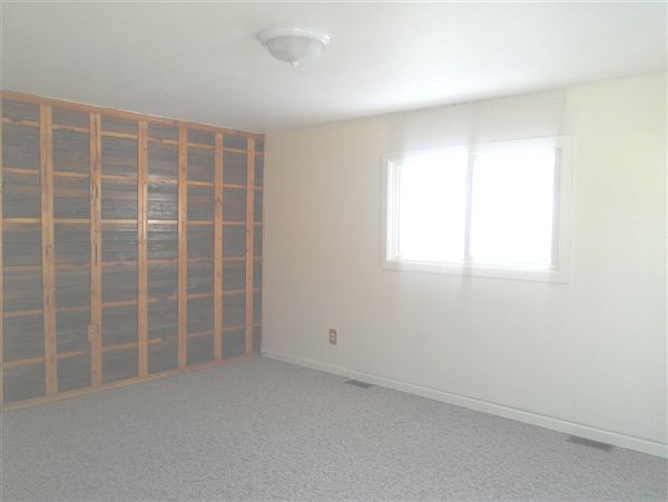 Building Photo - 2264 California Ave