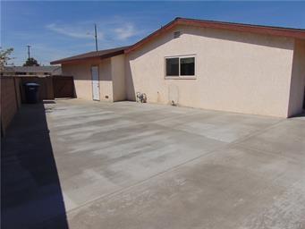 Building Photo - 5879 Los Angeles Way