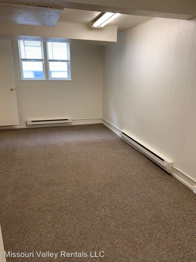 227 W Thayer Ave, Bismarck, ND 58501 Room for Rent in Bismarck, ND