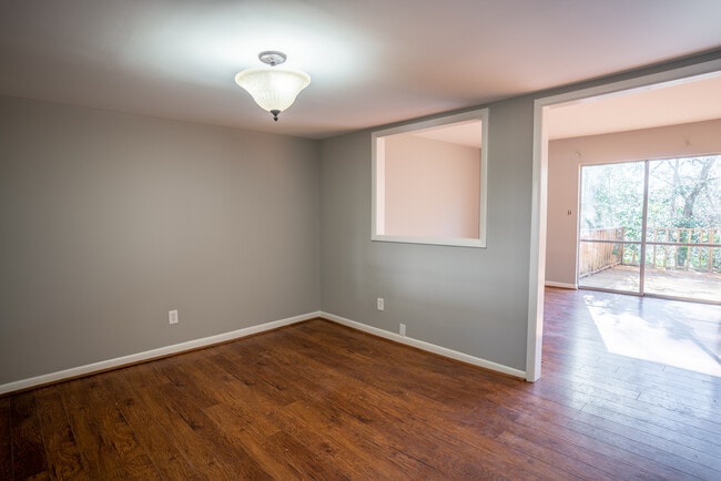 Dining Room - 2617 Southbury Cir