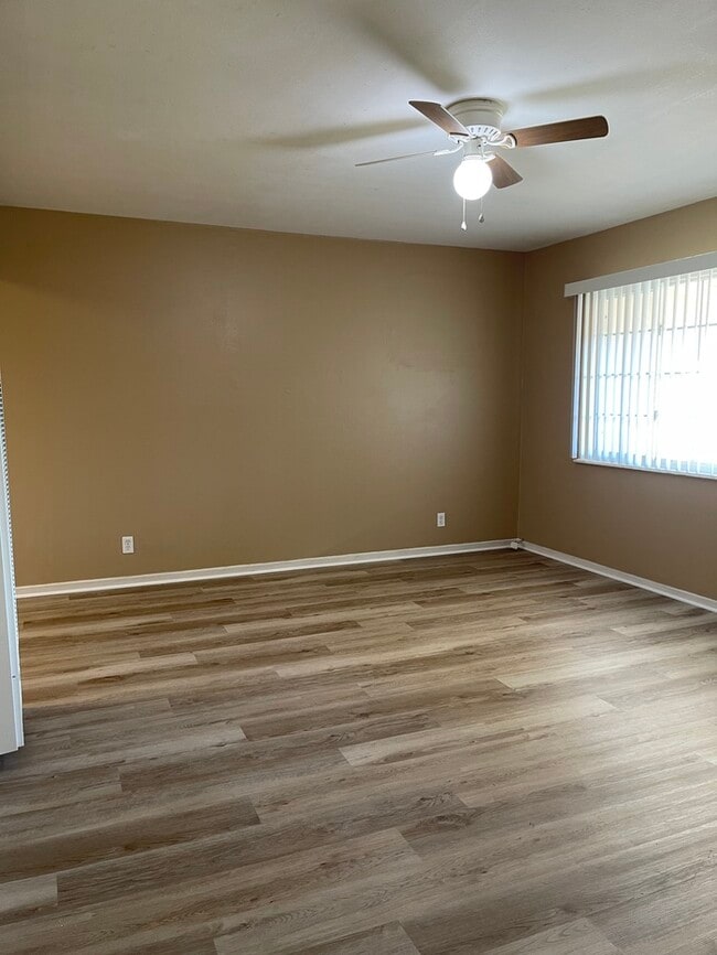 Building Photo - Charming 2 Bedroom Home in Old Lincoln