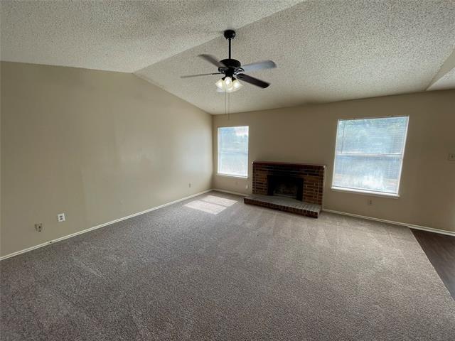 Foto del edificio - 1204 Ross Ln