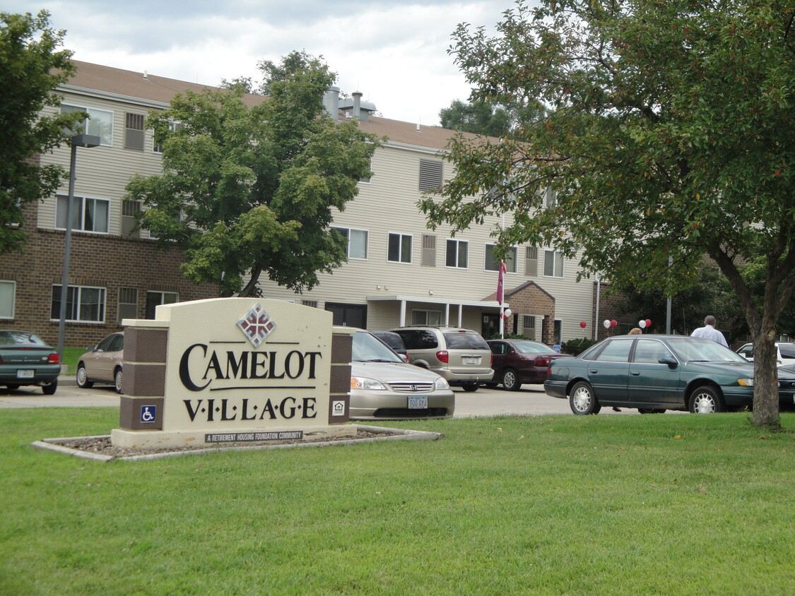 Foto principal - Camelot Village - Affordable Senior Housing