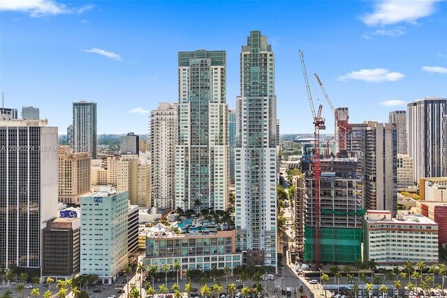 Foto del edificio - 244 Biscayne Blvd
